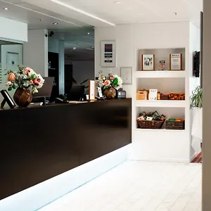 パーク バイ ラディソン エアポート ホテル
