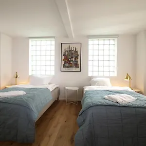 Rent A Place 1 - 4 København