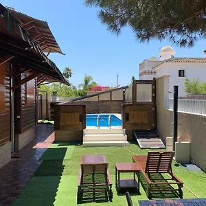 https://wood-house-close-beach.es-andalucia.com